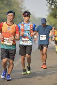 BIB: 4128, 46298, 46500
                            <button type="button" onclick="openModal(8220147)" class="btn btn-primary btn-sm float-right btn-popup" data-toggle="modal" data-target=".modal-high-quality">
                        <i class="fas fa-shopping-cart"></i> Add to Cart
                    </button>
                                            <button type="button" onclick="isThisMe(8220147, true)" class="btn btn-success btn-sm float-right btn-popup btn-isme hidden" data-toggle="tooltip" data-placement="bottom" title="นี่คือรูปของคุณใช่ไหม คลิกที่นี่เพื่อเอาเข้าอัลบั้ม">
                        <i class="fas fa-plus"></i> Add to album
                    </button>
                    <button type="button" onclick="isThisMe(8220147, false)" class="btn btn-warning btn-sm float-right btn-popup btn-isnotme hidden">
                        <i class="fas fa-ban"></i> Remove from album
                    </button>